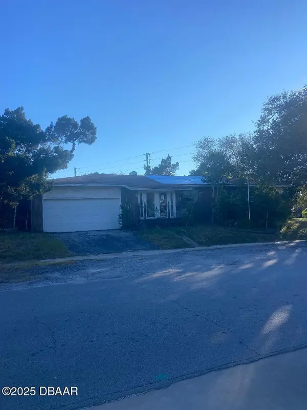 1916 N Halifax Avenue, Daytona Beach, FL 32118