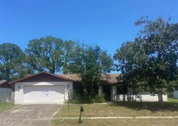 1662 E Shangri La Drive, Daytona Beach, FL 32119