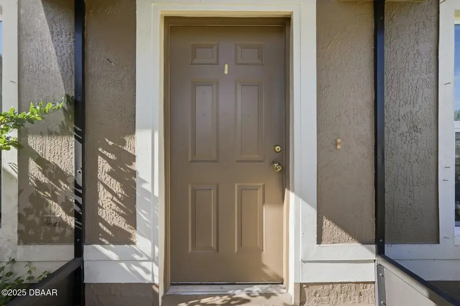 2450 Walkertown Avenue, Deltona, FL 32725 - #2