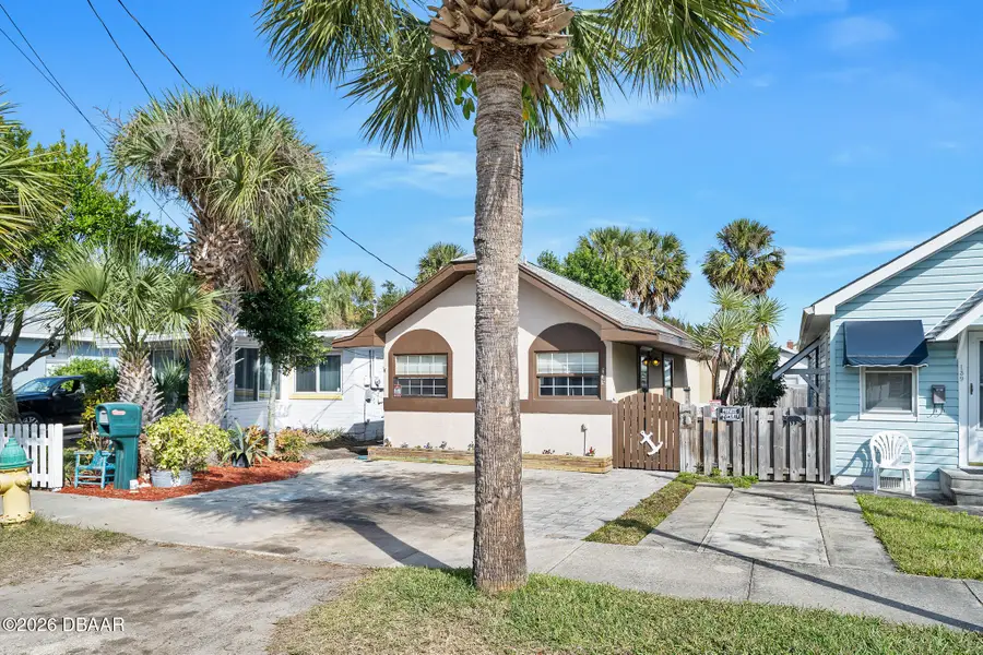 135 S Hollywood Avenue, Daytona Beach, FL 32118 - Image #3