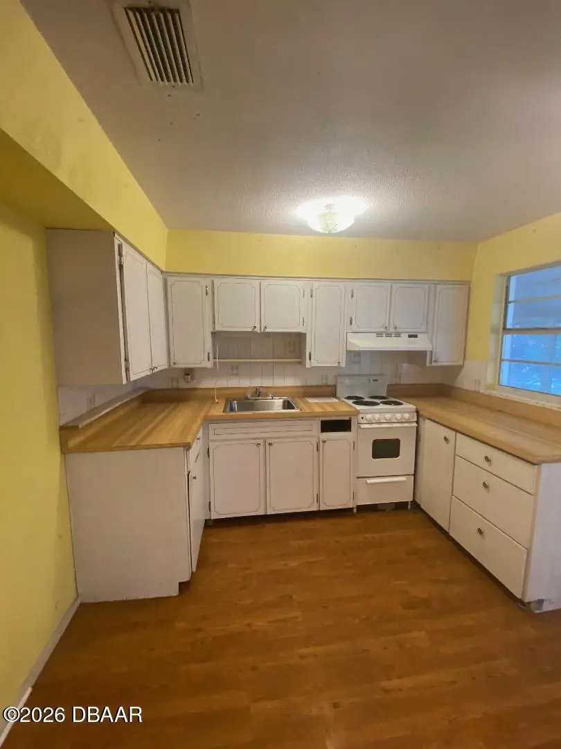 1502 Tuscaloosa Avenue, Holly Hill, FL 32117 - #2