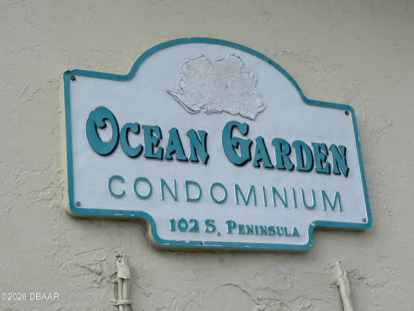 102 S Peninsula Drive #207, Ormond Beach, FL 32174