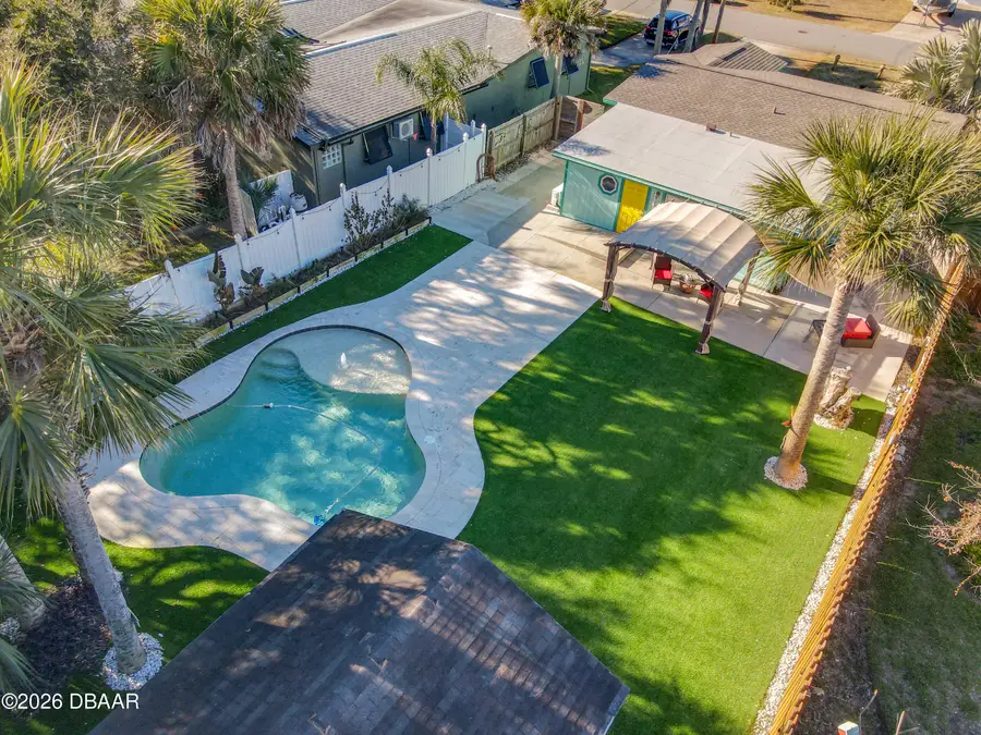 829 E 9th Avenue, New Smyrna Beach, FL 32169 - Image #2