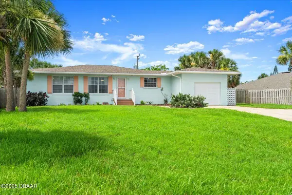 1026 Bel Aire Drive, Daytona Beach, FL 32118