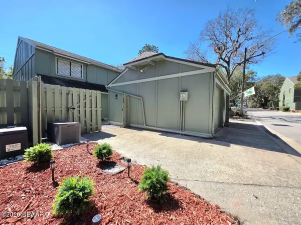 129 Pine Cone Trail, Ormond Beach, FL 32174