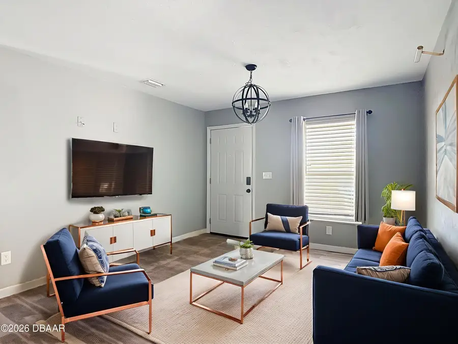 841 Hollywood Street, Daytona Beach, FL 32117 - #2