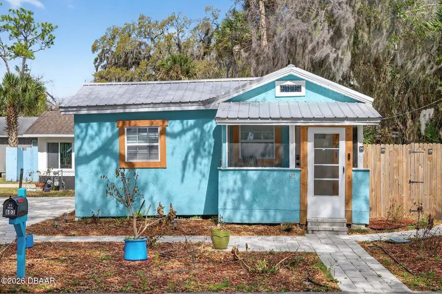 607 Jefferson Street, New Smyrna Beach, FL 32168 - #3