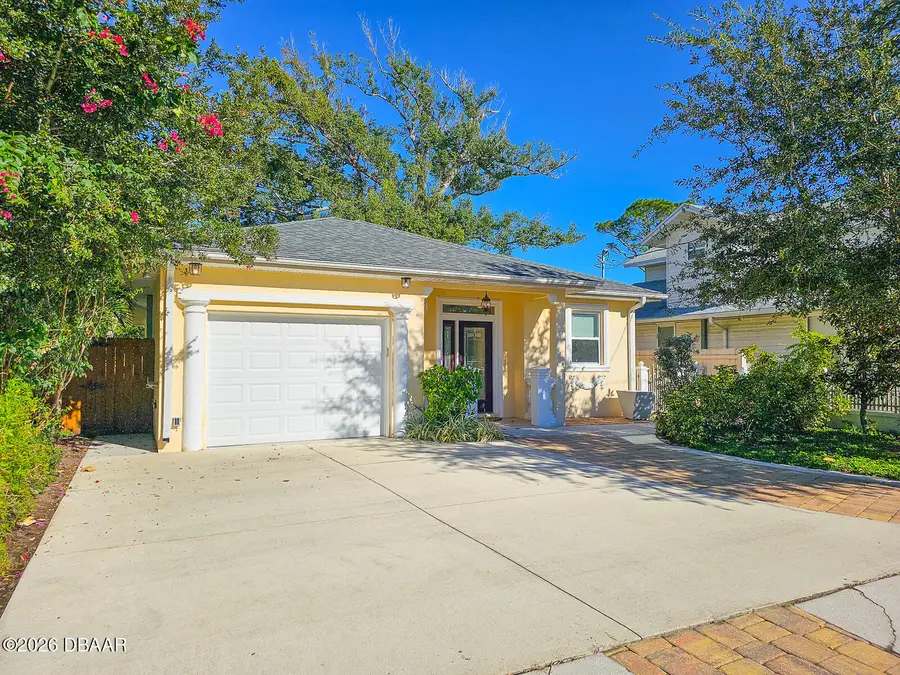 120 7th Street, Daytona Beach, FL 32117 - #2