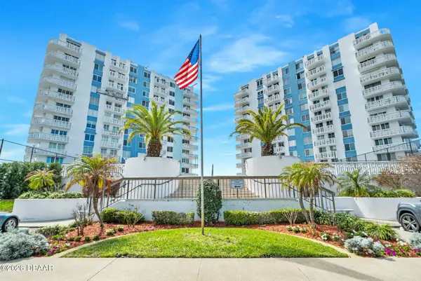 925 N Halifax Avenue #204, Daytona Beach, FL 32118
