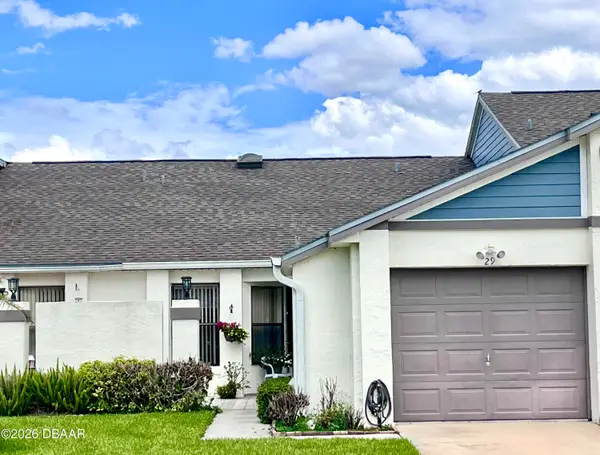 29 Lakepointe Circle, Kissimmee, FL 34743