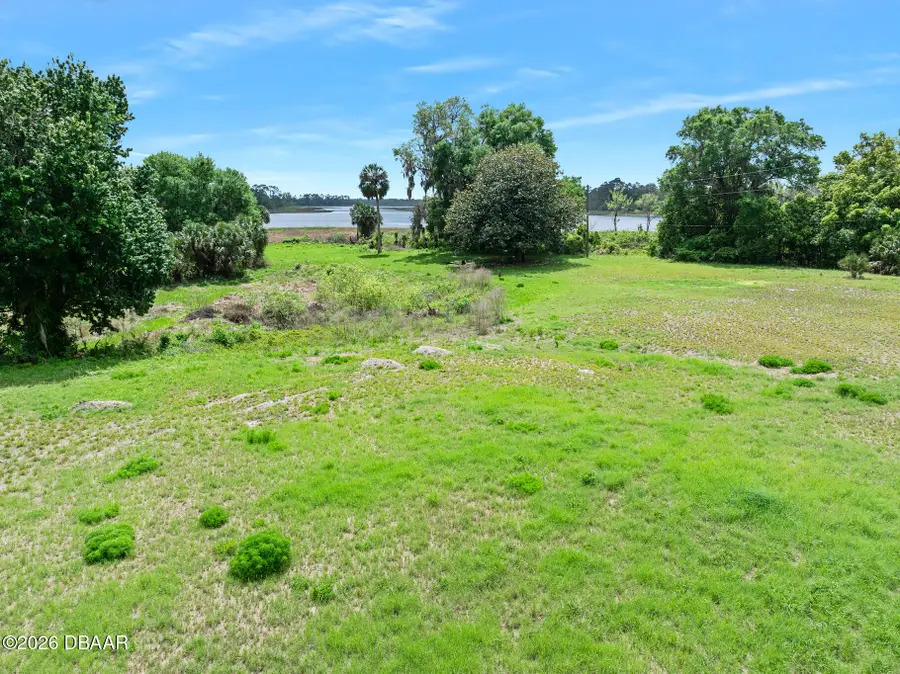 141 N Pine Street, Pierson, FL 32180 - #3