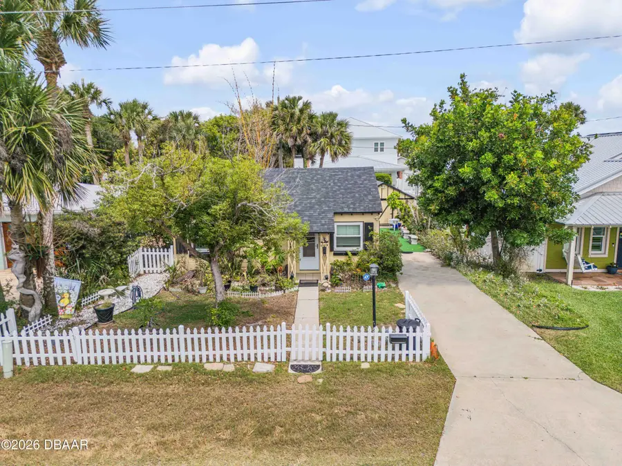 204 Condict Drive, New Smyrna Beach, FL 32169 - #3