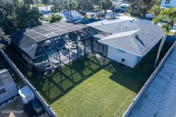 900 E 1st Avenue, New Smyrna Beach, FL 32169