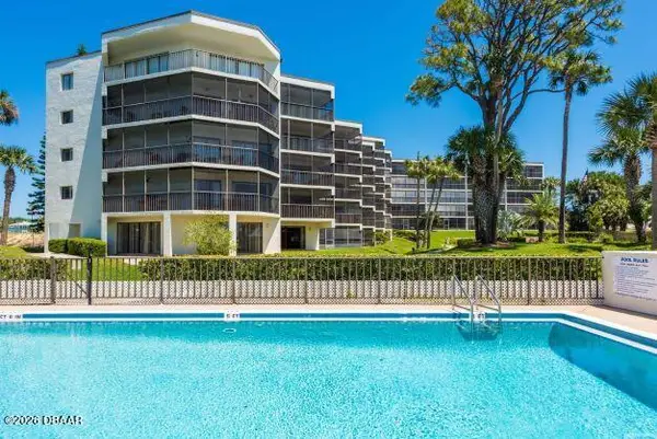 944 S Peninsula Drive #102, Daytona Beach, FL 32118