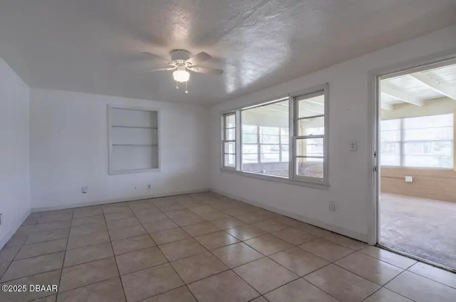 416 S Caroline Street, Daytona Beach, FL 32114 - #3