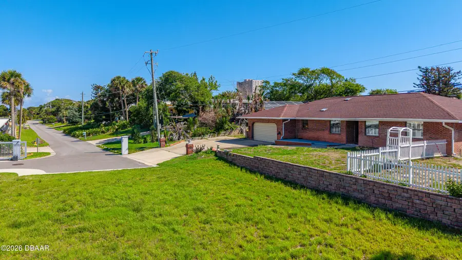 3633 S Peninsula Drive, Port Orange, FL 32127 - #3