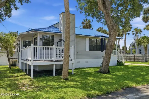 105 Mcdonald Street, South Daytona, FL 32119