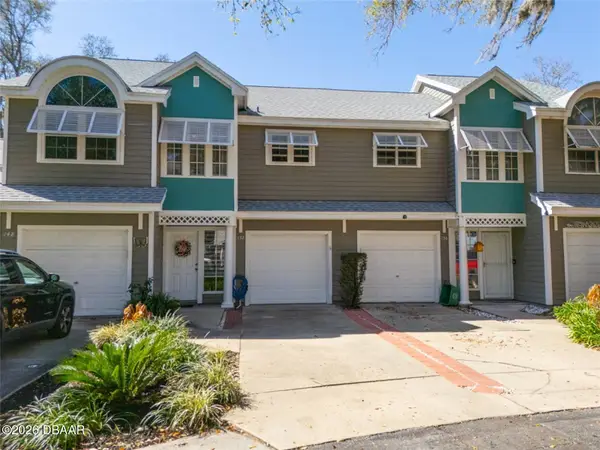 152 Grand Oaks Circle, Daytona Beach, FL 32114
