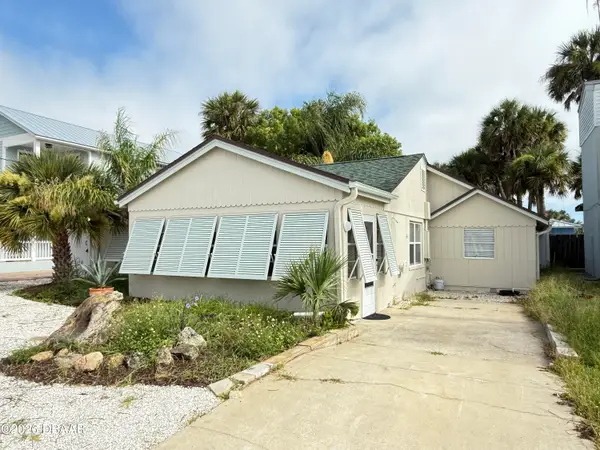 308 Due East Street, New Smyrna Beach, FL 32169