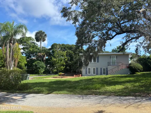 18 Jefferson Landing, Daytona Beach, FL 32118