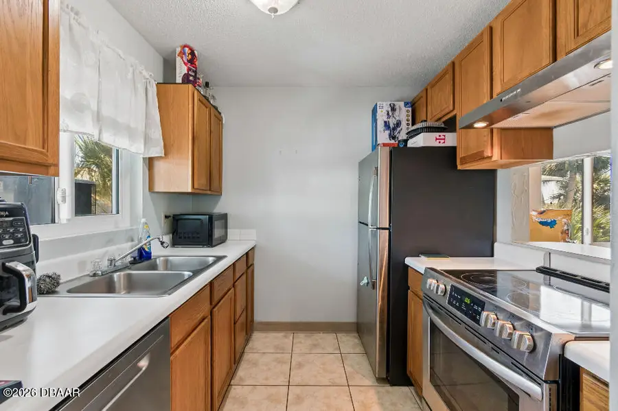 415 N Halifax Avenue #303, Daytona Beach, FL 32118 - #3