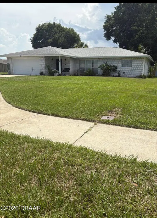 94 Glass Court, Port Orange, FL 32129