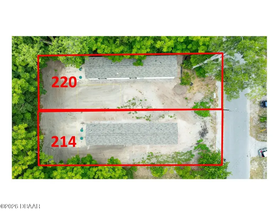 220 W Carroll Avenue, Deland, FL 32720 - #2
