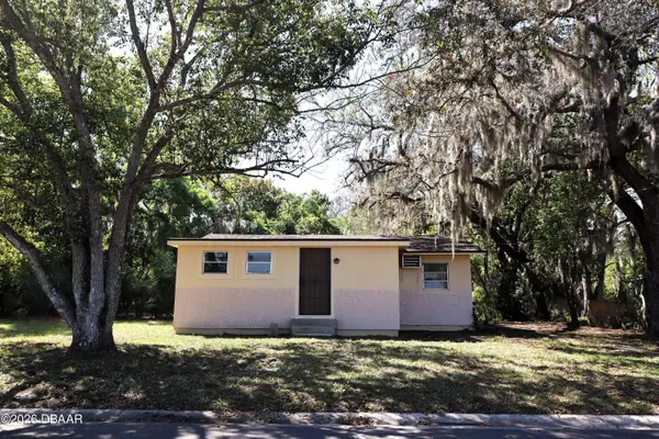 2024 Dixie Avenue, Eustis, FL 32726