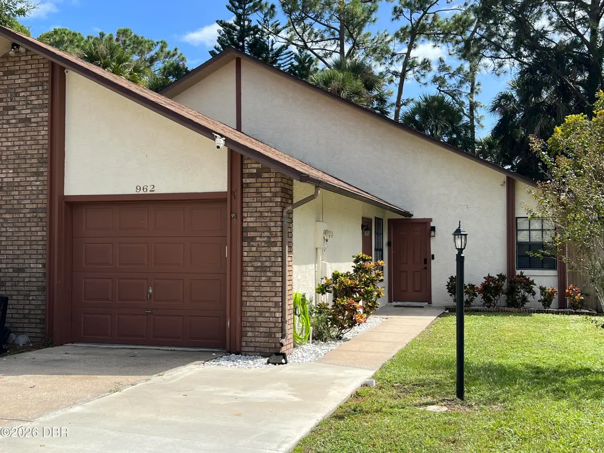 962 Stonybrook Circle, Port Orange, FL 32127 - #1