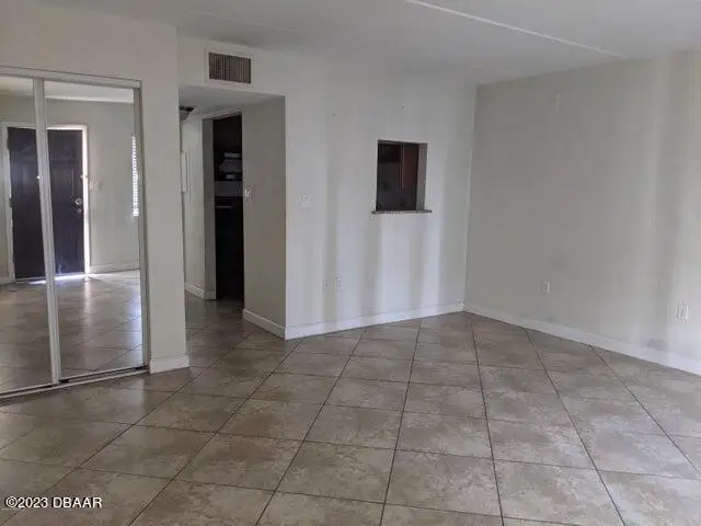 102 S Peninsula Drive #105, Daytona Beach, FL 32118 - #3