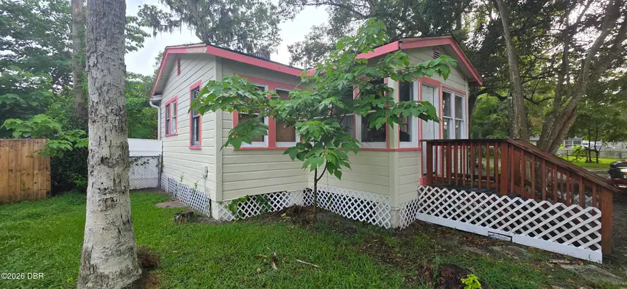 815 Julia Street, Daytona Beach, FL 32114 - #3