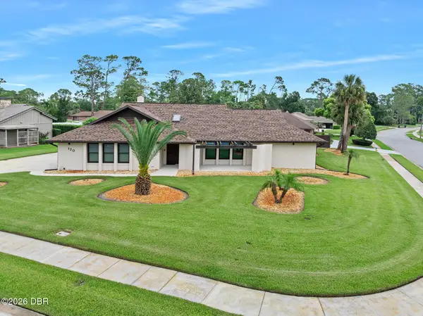 120 Peachtree Circle, Daytona Beach, FL 32114