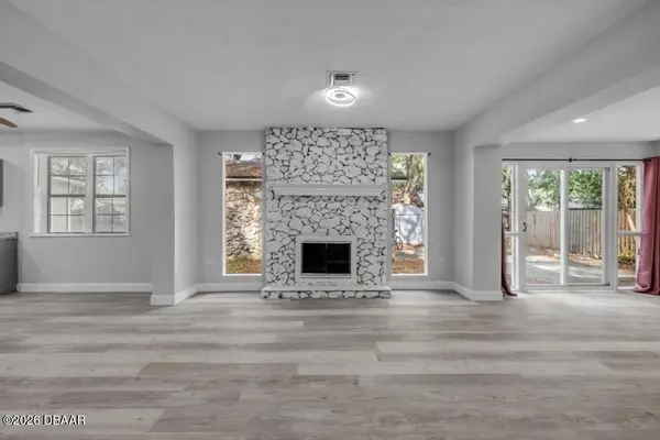 110 E Lauren Court, Fern Park, FL 32730