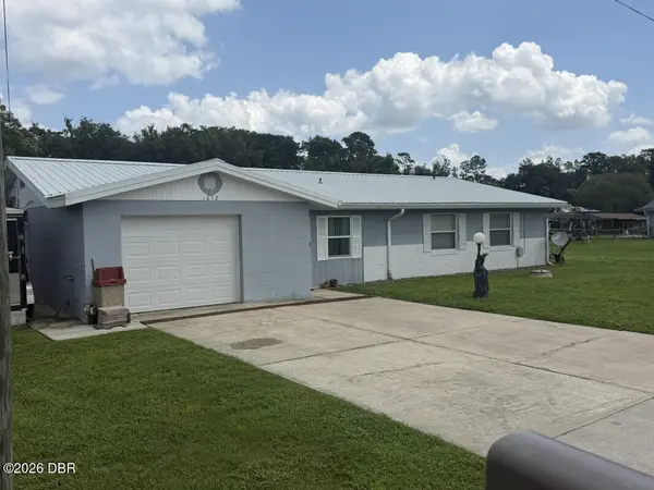 1612 Paradise Lane, Astor, FL 32102