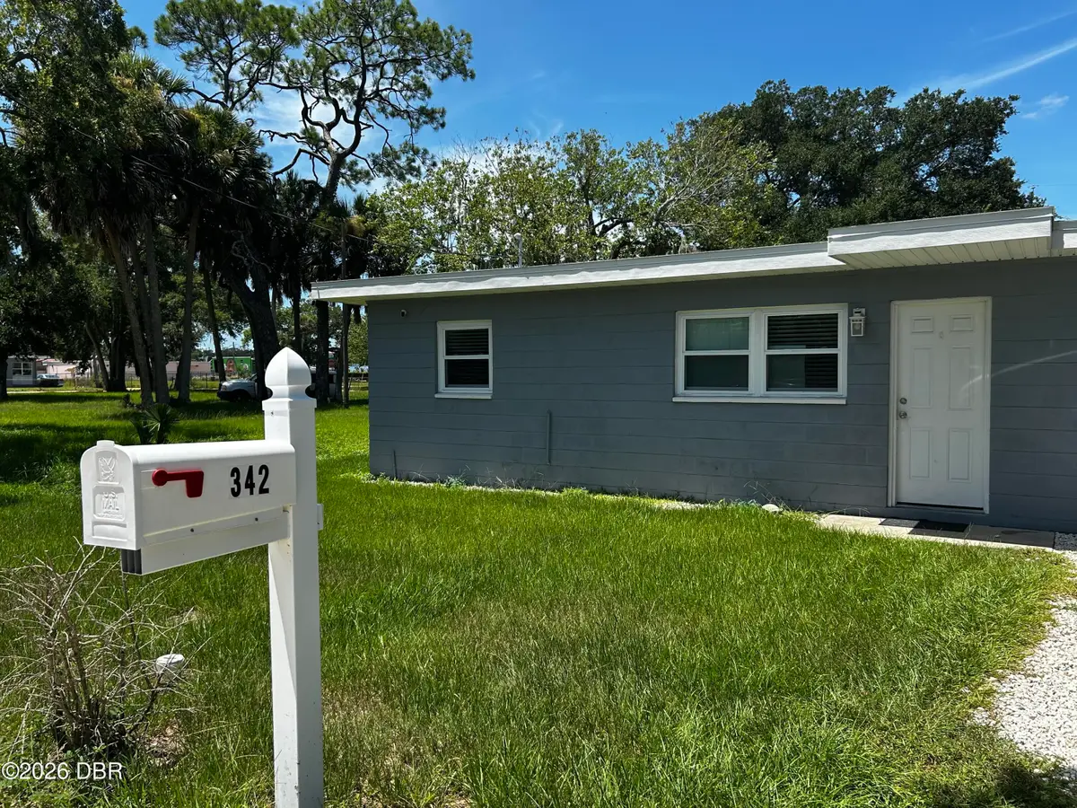 342 N Charles Street, Daytona Beach, FL 32114 - #1