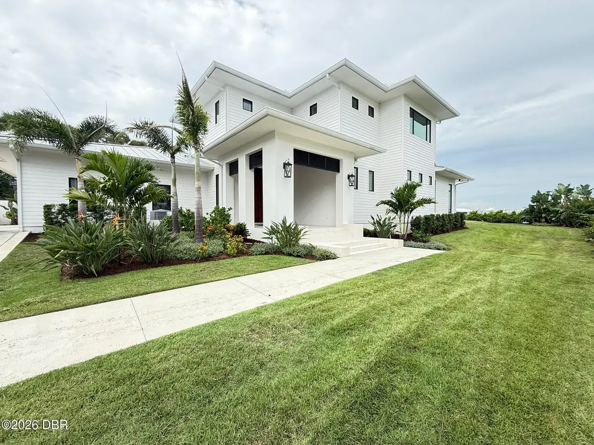 101 Due East Street, New Smyrna Beach, FL 32169 - #1