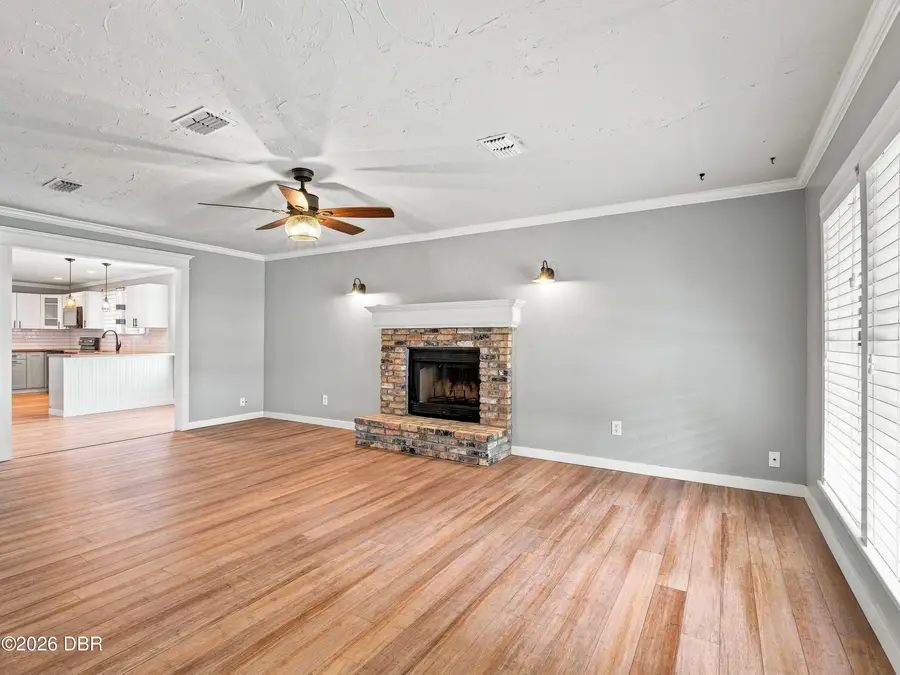 813 Live Oak Street, New Smyrna Beach, FL 32168 - #3