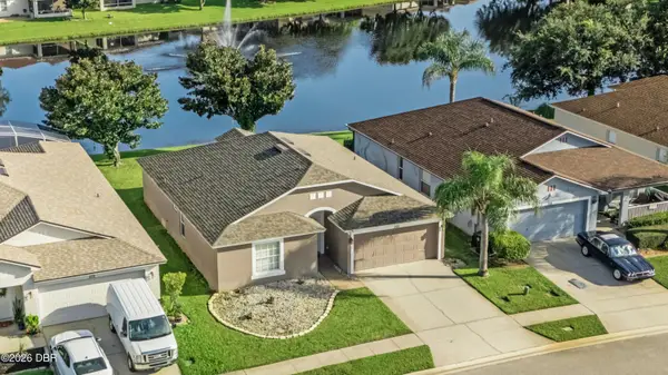228 Dahoon Holly Drive, Daytona Beach, FL 32117