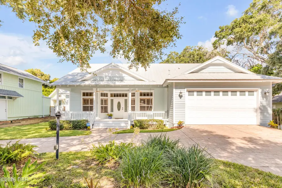 410 S Peninsula Avenue, New Smyrna Beach, FL 32169 - #2