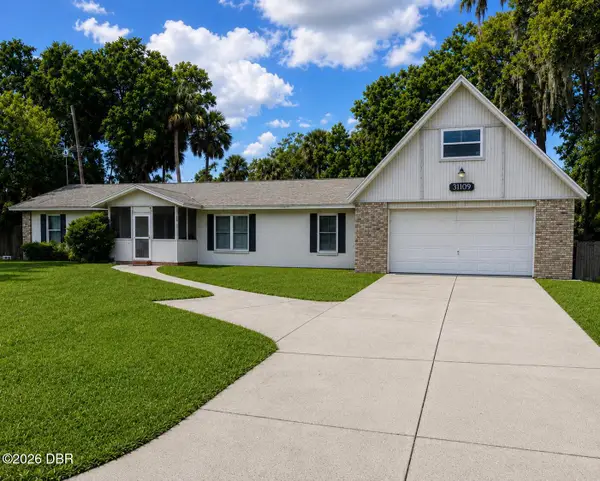 31109 Deal Drive, Sorrento, FL 32776