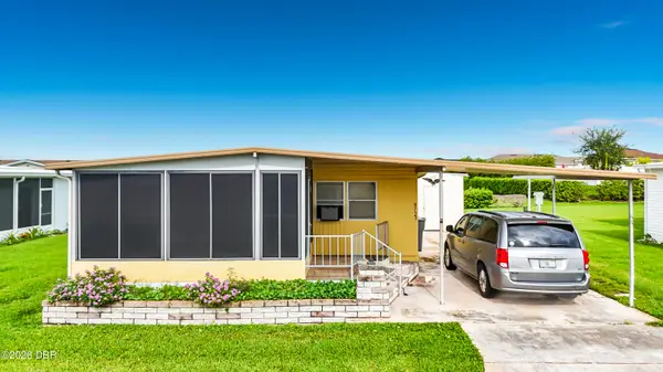 8723 28th Avenue Drive, Palmetto, FL 34221