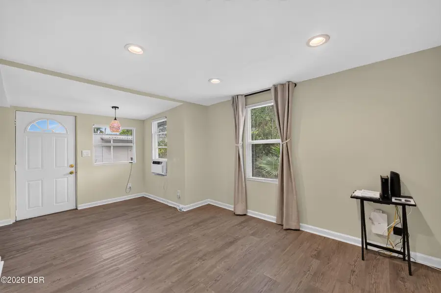 718 Avenue A, Holly Hill, FL 32117 - #2