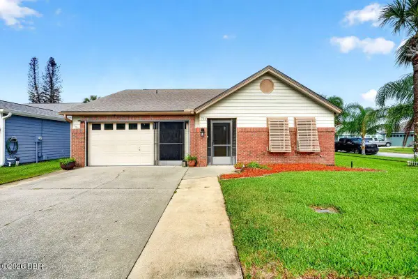 786 Pine Shores Circle, New Smyrna Beach, FL 32168