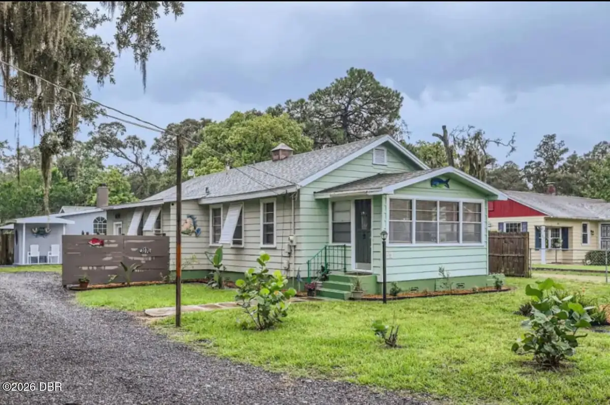 135 12th Street, Holly Hill, FL 32117 - #1