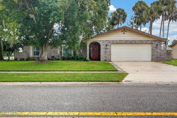 319 Quaker Ridge Drive, Daytona Beach, FL 32119
