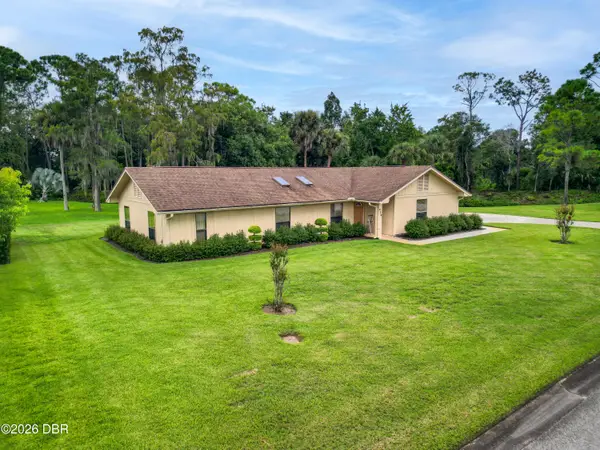 429 Sweet Bay Avenue, New Smyrna Beach, FL 32168