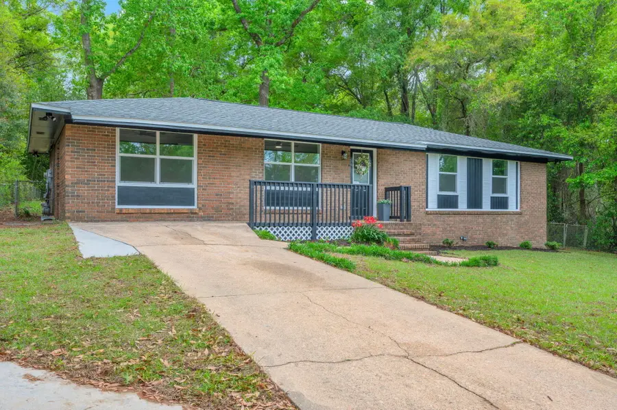 128 Salvadore Drive, Crestview, FL 32536 - #2