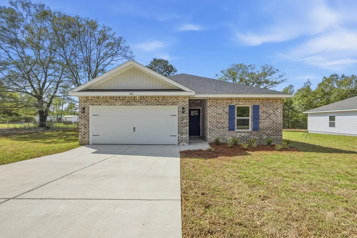 6134 Clover Street, Crestview, FL 32539 - #1