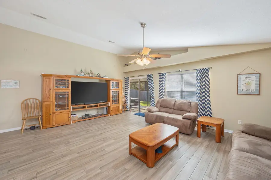 2016 Reserve Boulevard, Gulf Breeze, FL 32563 - #3