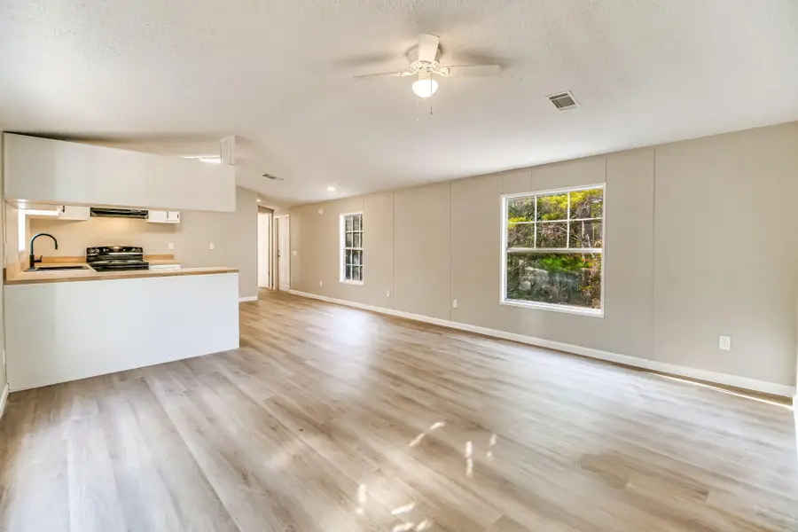 169 White Road, Defuniak Springs, FL 32433 - #3